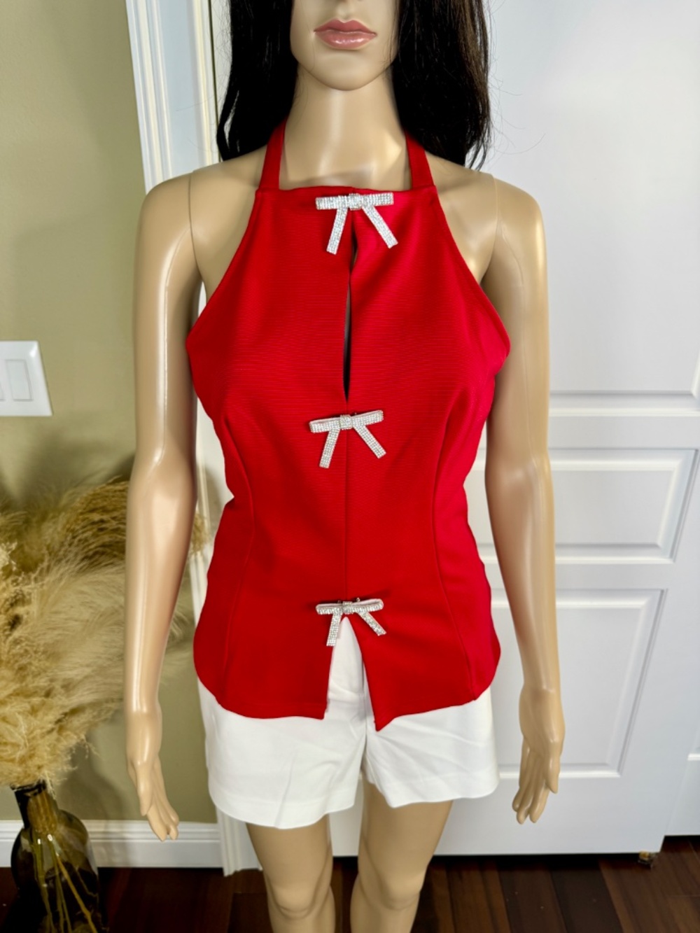 MAEVE ANTHROPOLOGIE EMBELLISHED BOW RED HALTER TOP - MEDIUM - Picture 4 of 17